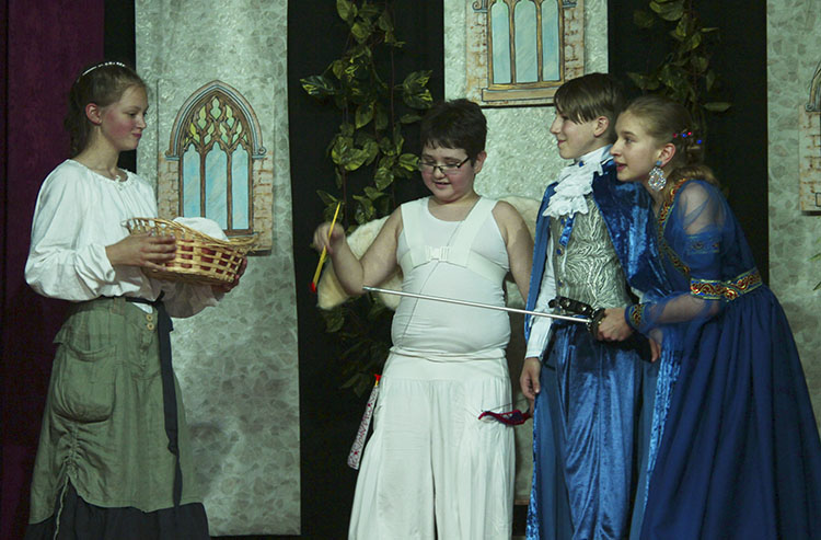 Детский спектакль_Принцесса-прачка_Театральная студия им.Н.В.Гоголя_Актерское мастерство_Театральные курсы_ Одесса_Черемушки_Таирово (1)